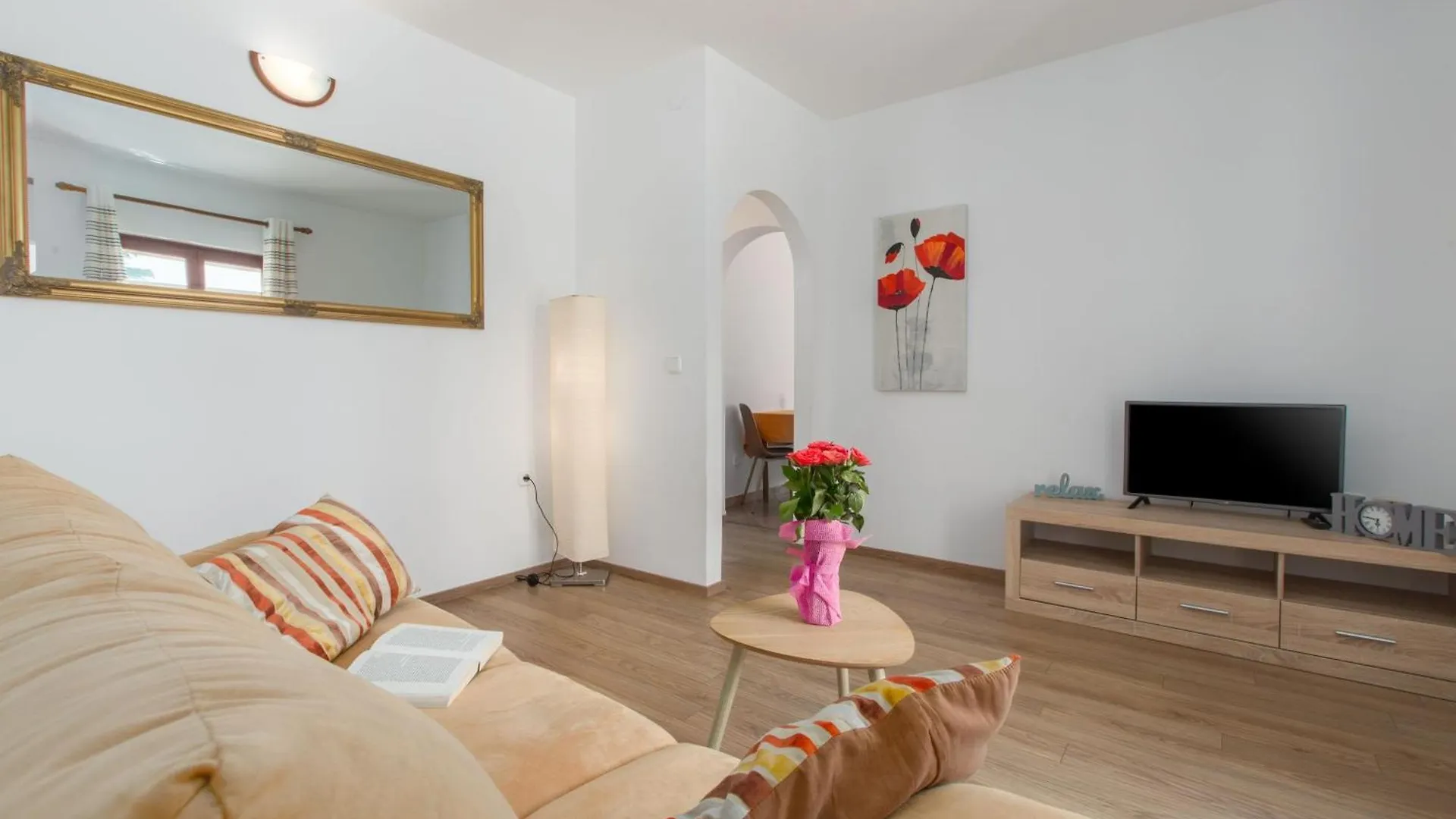 Ferienwohnung Marea 2 Mit Pool, 200M Vom Strand Porec Croatia