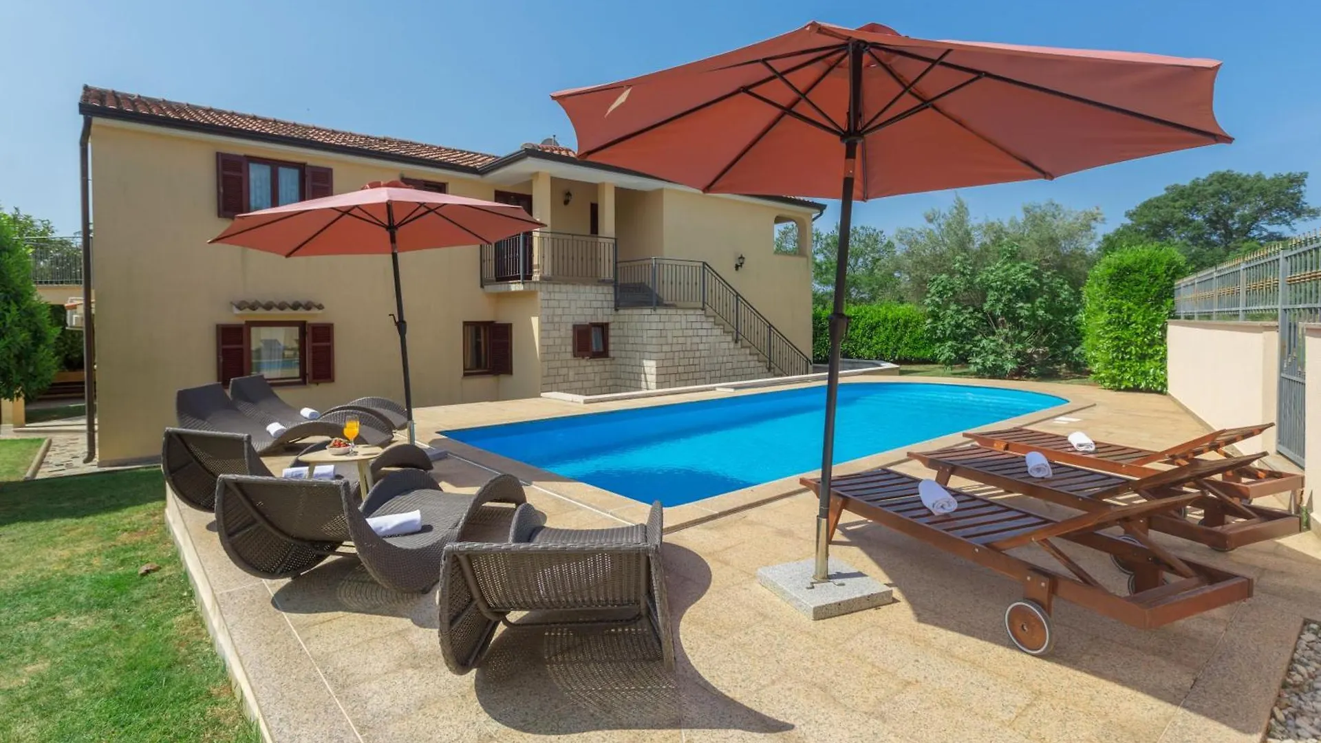 Apartment Ferienwohnung Marea 2 Mit Pool, 200M Vom Strand Porec