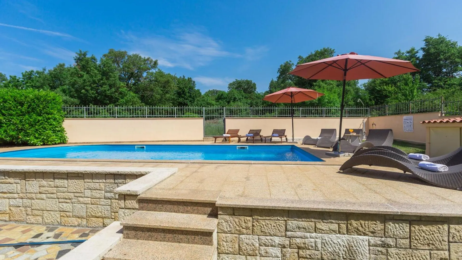 Ferienwohnung Marea 2 Mit Pool, 200M Vom Strand Porec 0*,