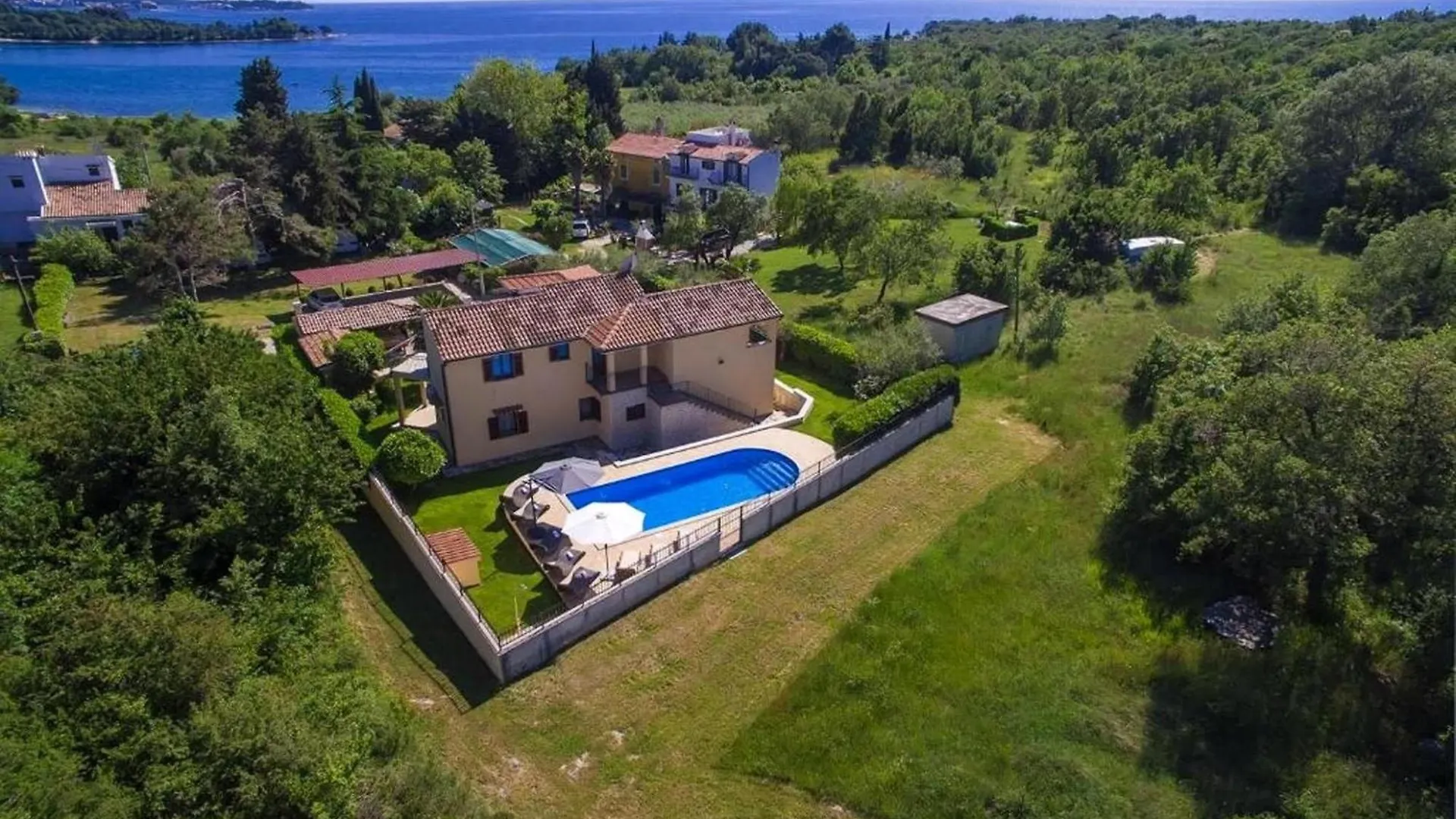 Ferienwohnung Marea 2 Mit Pool, 200M Vom Strand Porec